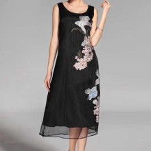 专业定制，卓越呈现 中山市炳瑞展示制品厂助力服装鞋帽品牌形象提升